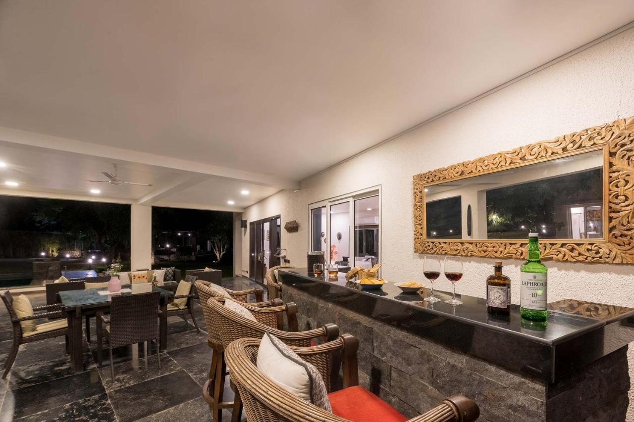 The Leaf By Stayvista - An Enchanting Escape Offering A Pool, Terrace, Lush Lawn, Contemporary Interiors, And Indoor Games 阿里巴格 外观 照片