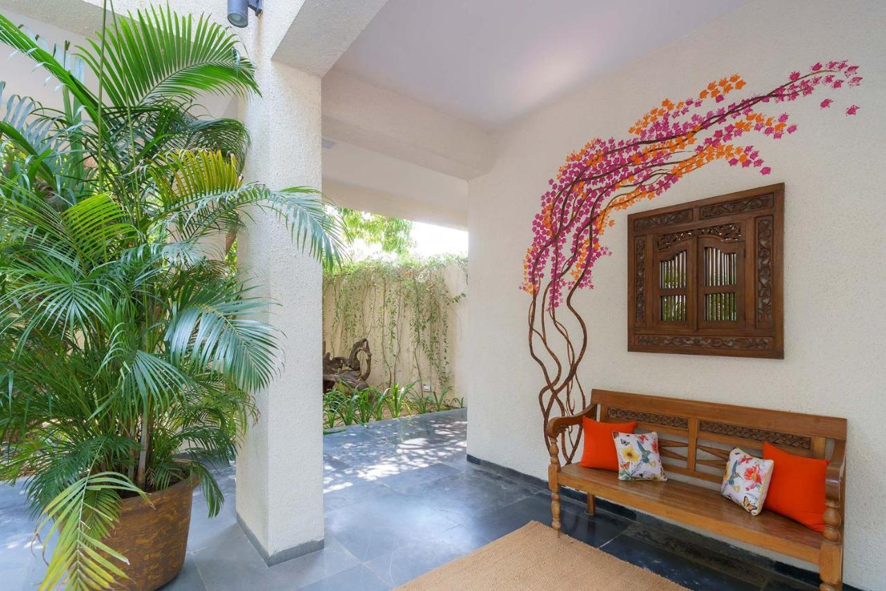 The Leaf By Stayvista - An Enchanting Escape Offering A Pool, Terrace, Lush Lawn, Contemporary Interiors, And Indoor Games 阿里巴格 外观 照片